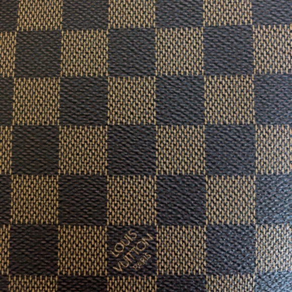 Louis Vuitton Kensington Tote - Picture 7 of 13